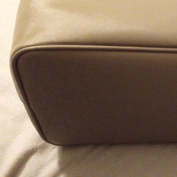 Marc Jacobs Tote - Sandstone - Picture 8 of 10